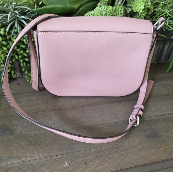 Kate Spade Laurel Way Large Carsen Crossbody In Dusty Peony Saffiano Leather - Picture 4 of 9